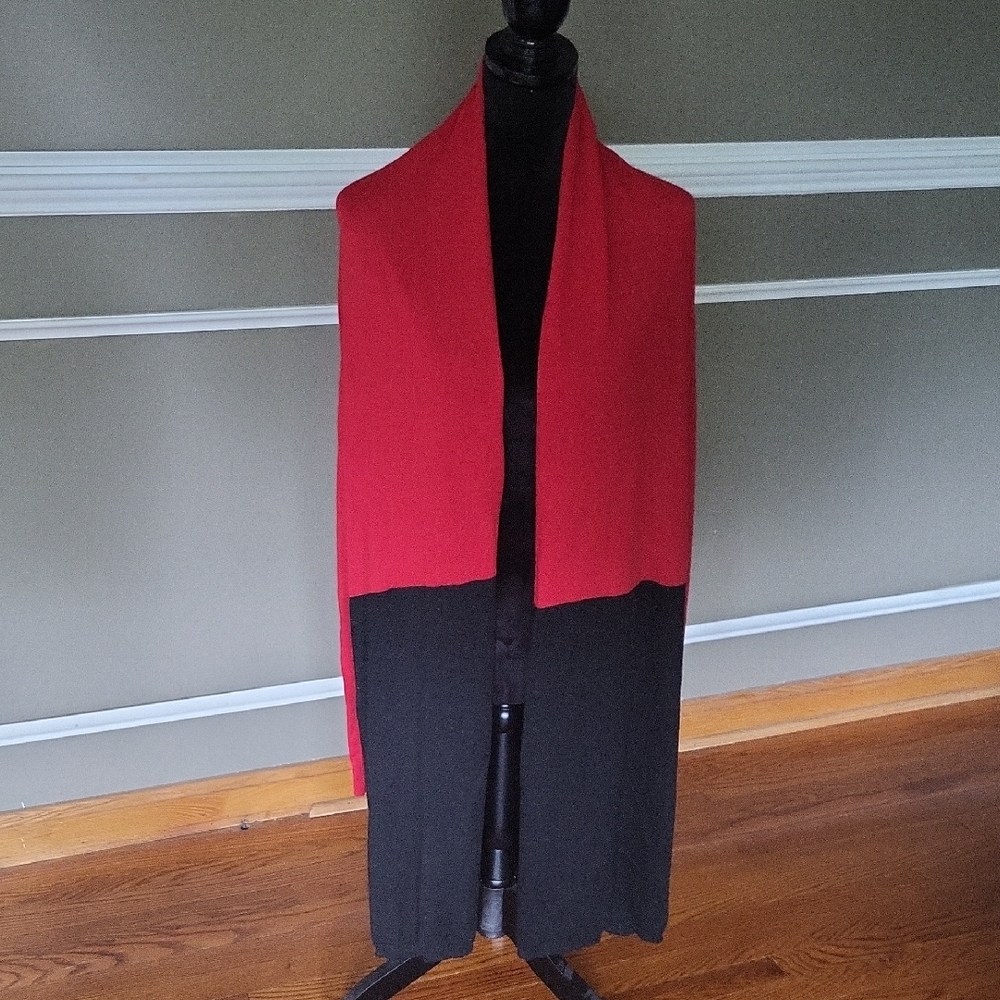 BLUE EARTH Red and Black Long Cardigan Size Small